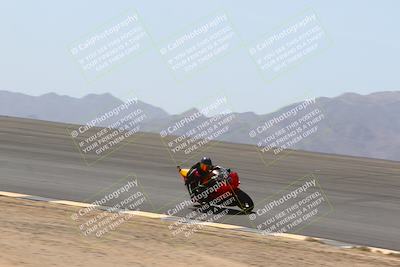 media/Apr-10-2022-SoCal Trackdays (Sun) [[f104b12566]]/Bowl (11am)/